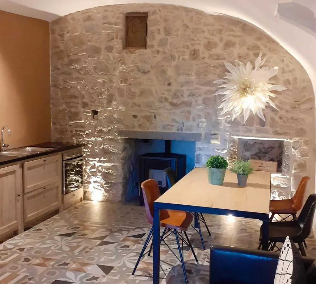 Bilocale Vista Mare Nel Borgo Di Campiglia Marittima Apartment
