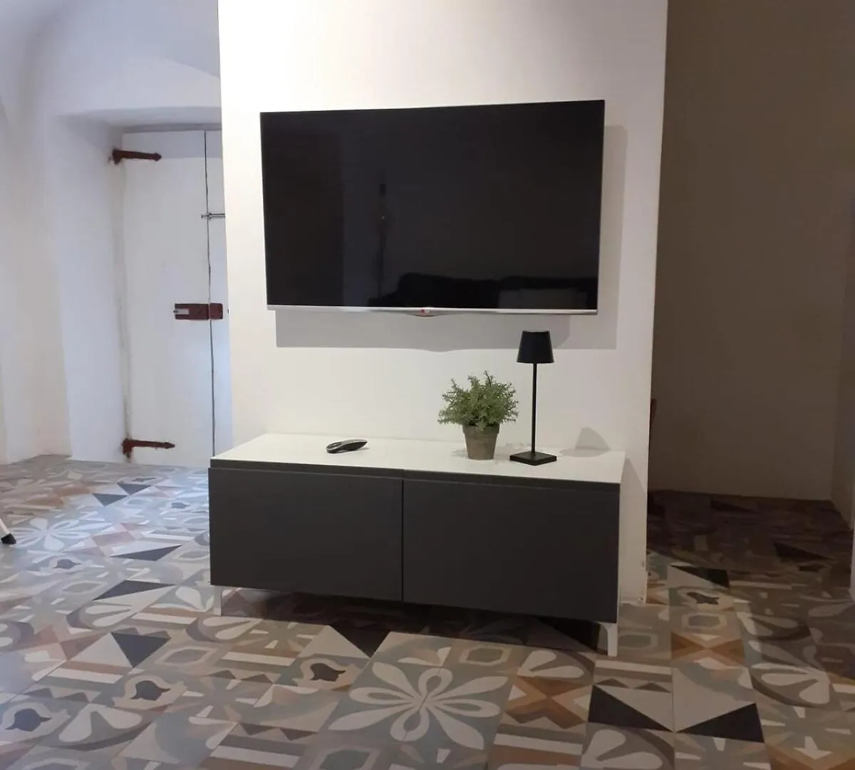 Bilocale Vista Mare Nel Borgo Di Campiglia Marittima Apartment